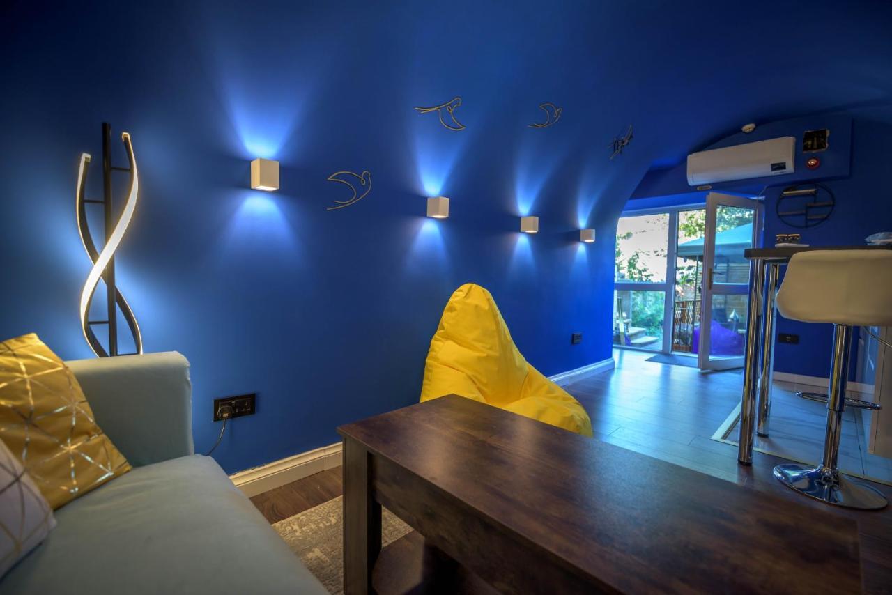 Apartamento Quirky Vaulted Flat With Terrace Bath Exterior foto