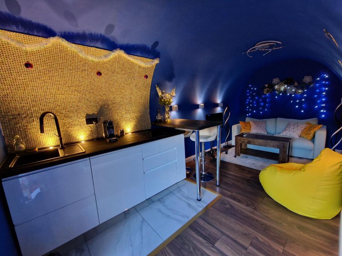 Apartamento Quirky Vaulted Flat With Terrace Bath Exterior foto